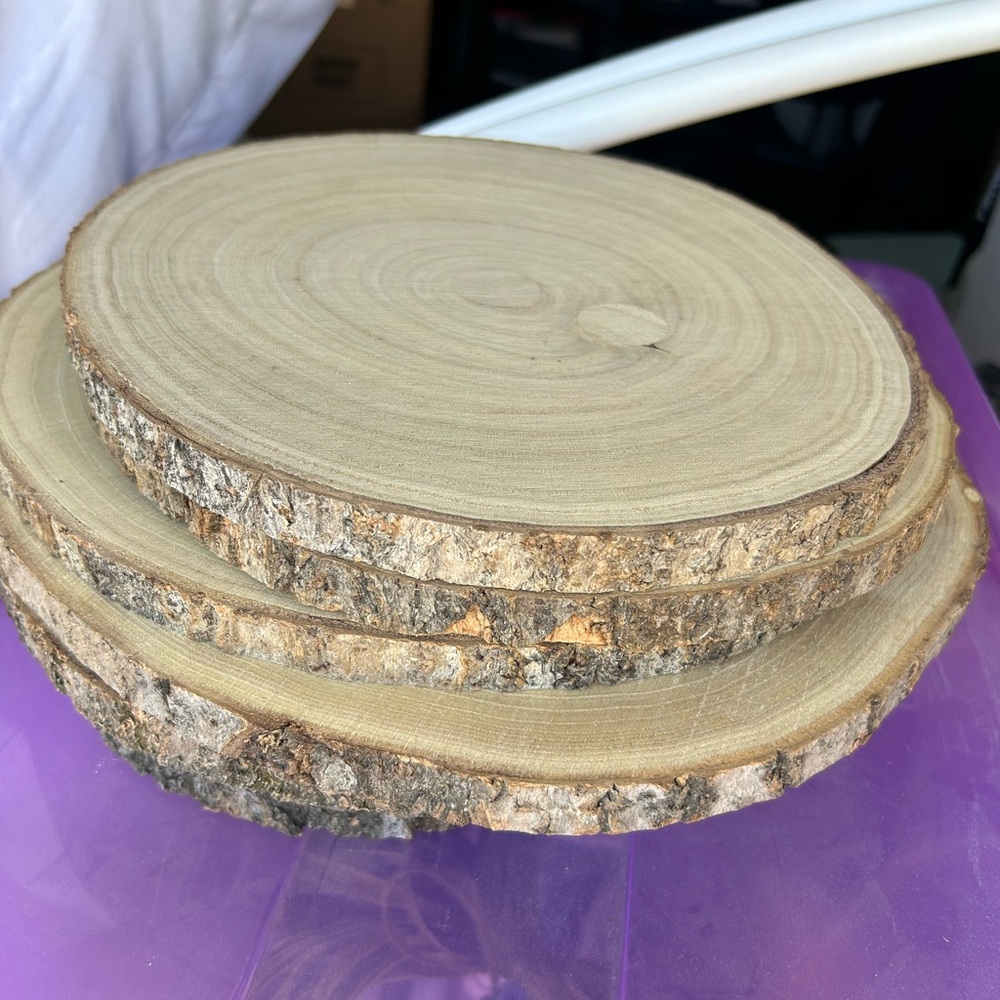 Wood slices for centerpieces
